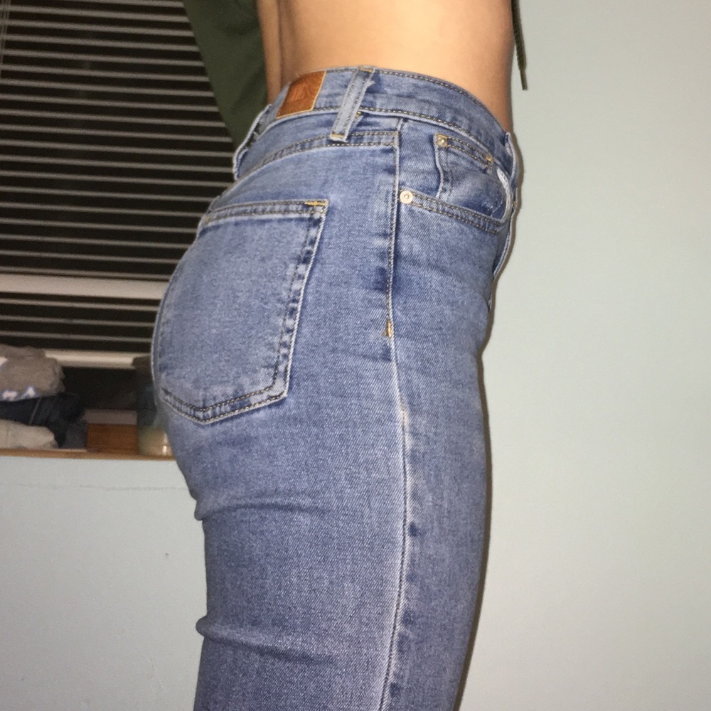 BDG High Waist Girlfriend Jeans